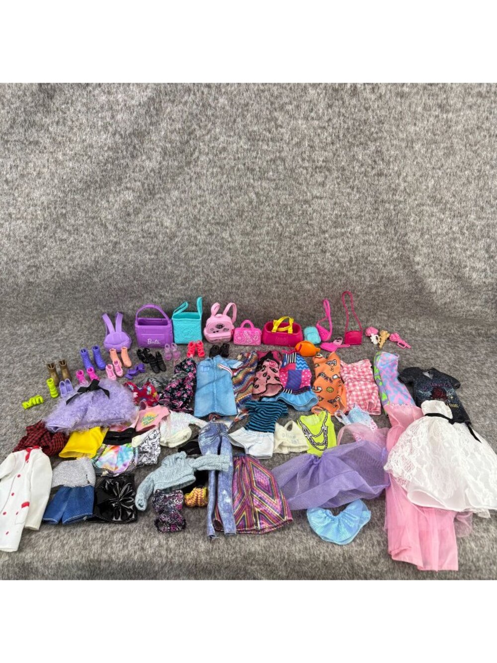 ✅Mixed Lot Of Barbie Clothes & Accessories - Shoes Purses Bouquets